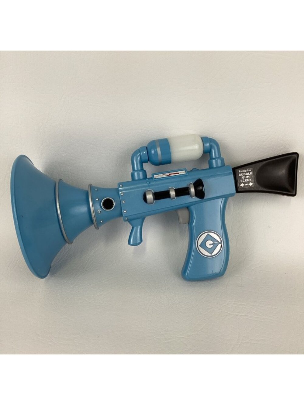 Fart Gun Blaster Despicable Me Sounds Scented Universal Studios Thinkway Toys
